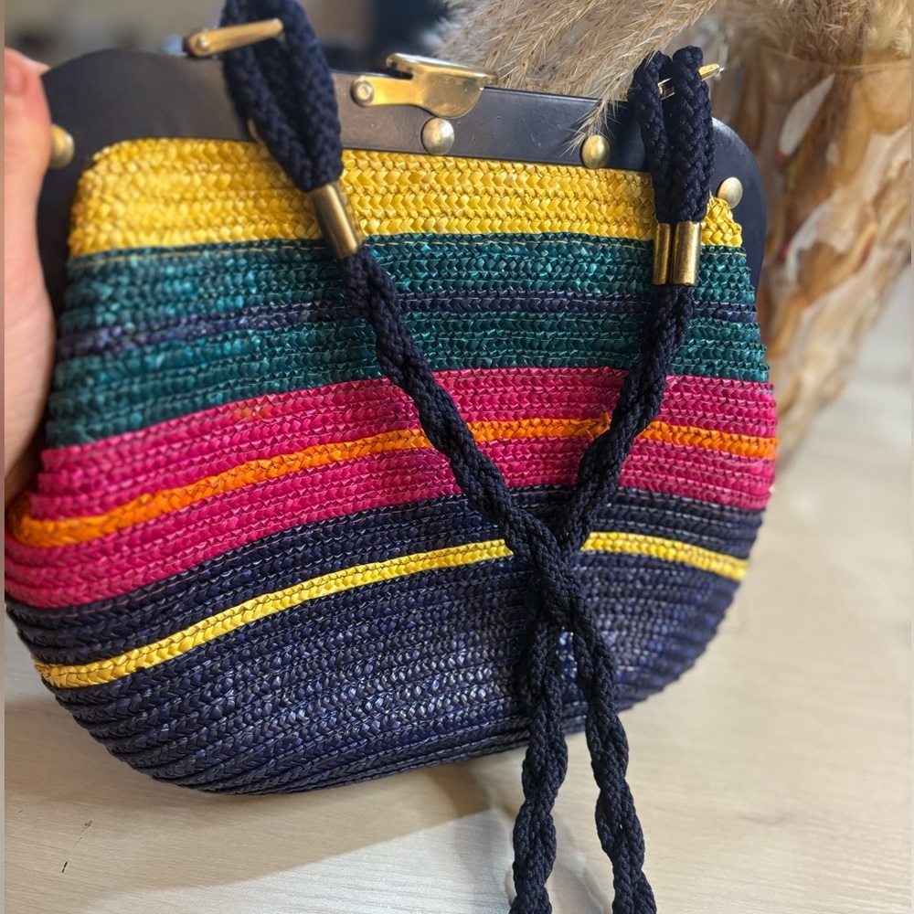 Vintage Multicolor Woven‎ Straw Shoulder Bag – Brass Frame & Braided Strap